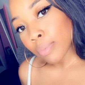 Meet your Posher, Latonya